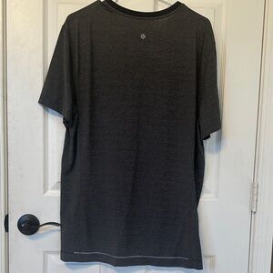 lululemon athletica Men's Charcoal Tee